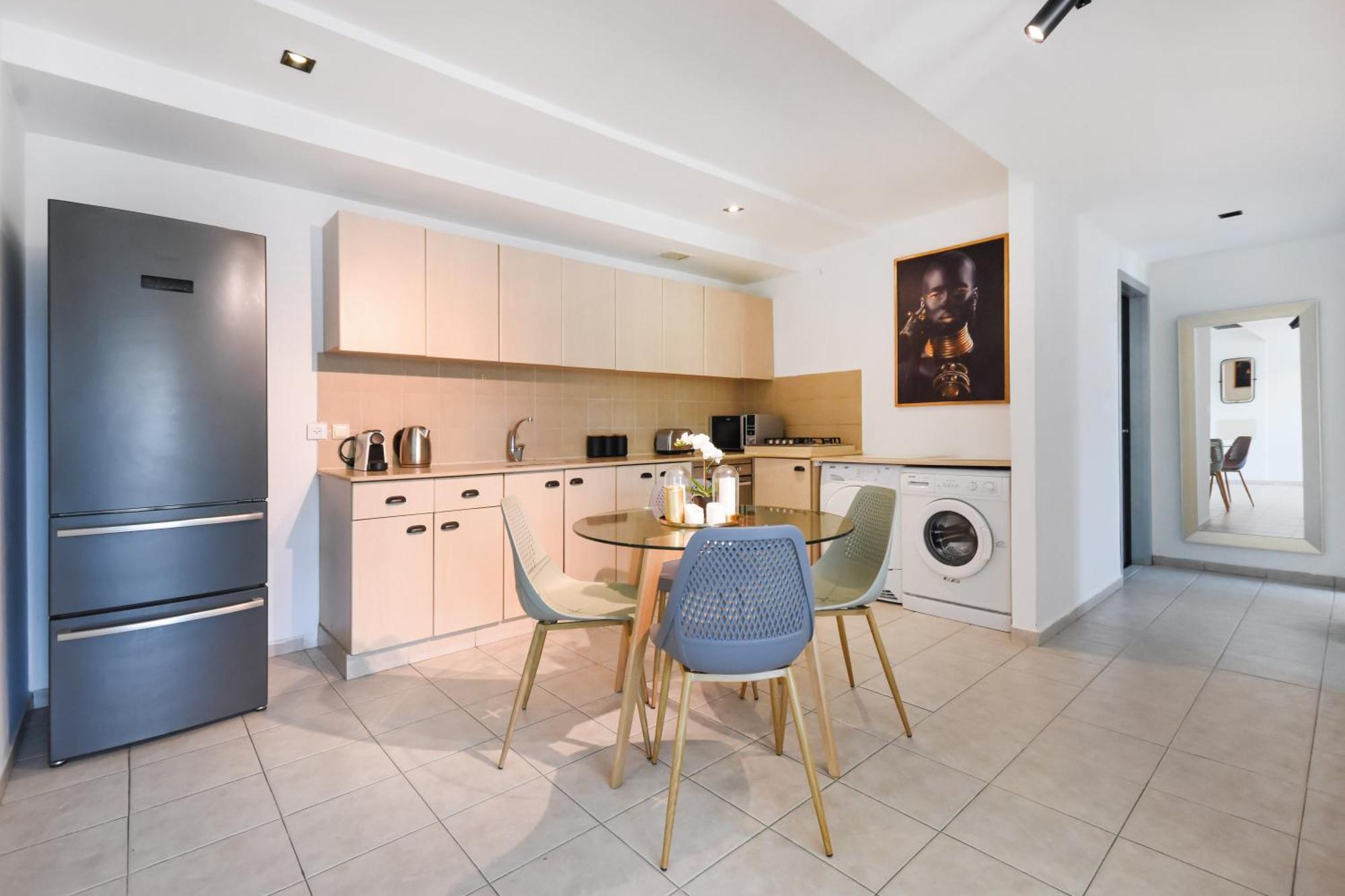 Peaceful 2Br In Noga By Holyguest Apartment Tel Aviv Exterior photo